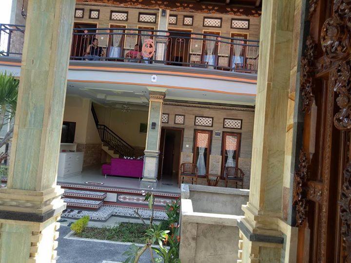 Win House 2* Ubud